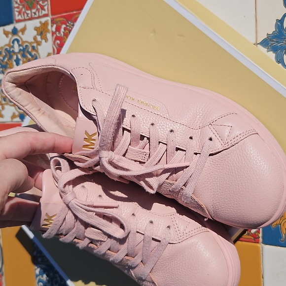 Michael Kors Smoky Rose sz.7.5 EUC - Picture 4 of 7